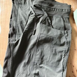 Women’s Olive Green Dance Studio Cropped Pants